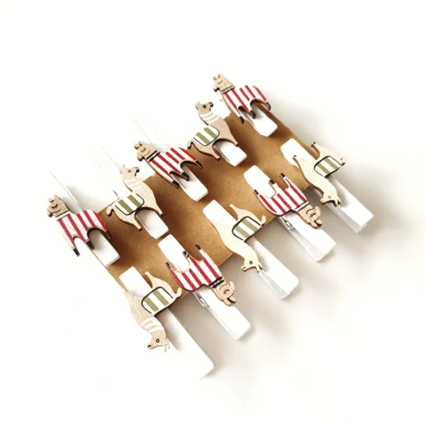 Broches de madera Llama