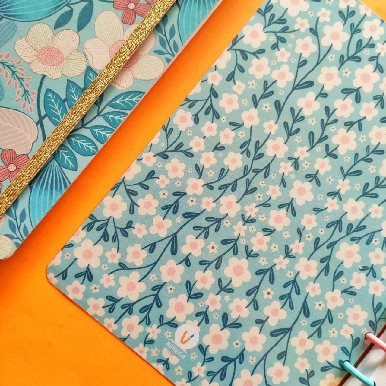 Cuaderno Con Discos A4 - Flores Aquamarine
