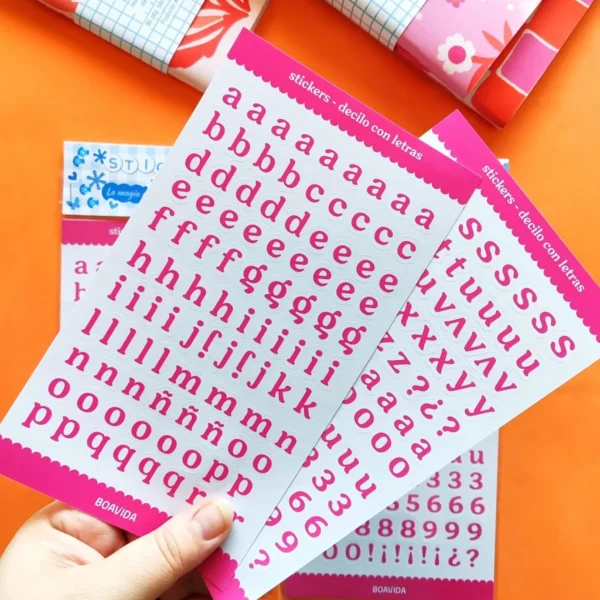 Sticker "Decilo Con Letras "- Letras de 1 cm rosa