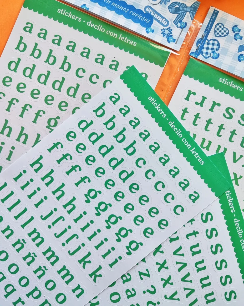 Sticker "Decilo Con Letras "- Letras de 1 cm verde oscuro