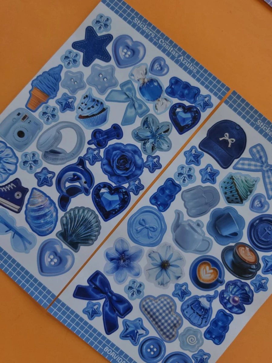 Sticker Cositas Azules