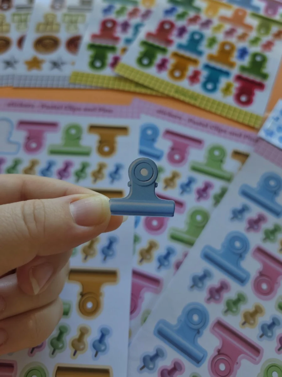 Sticker -Pastel Clip and Pins
